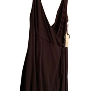 Women’s Amuse Black Summer Wrap a round Dress size M. Low V neck line  Mini